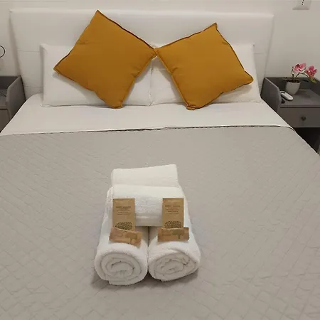 Raynova Guest house